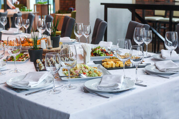 table restaurant table setting dinner holiday