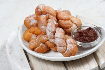 Korean Twisted doughnuts (donut) or Bread Stick, Wang kkwabaegi (kkwabaegi ) also known in the philippines as a Shakoy or pilipit