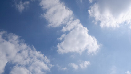Fototapeta na wymiar Blue sky and white cloud with sunlight