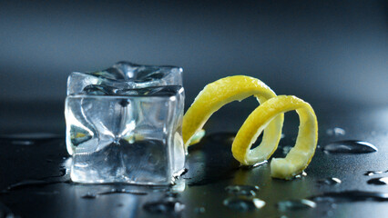 Eisw&uuml;rfel Zitronenzeste