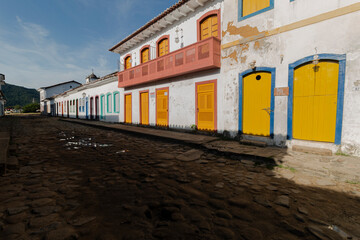 Paraty, Rio de Janeiro, Brasil: Rua do centro histórico com construções colonial