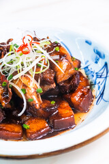 braised pork in brown sauce