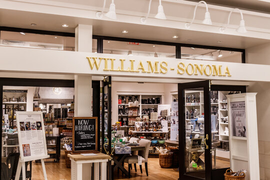 Williams-Sonoma retail mall location, Williams-Sonoma is famous for their upscale home and kitchen furnishings I