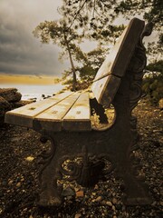 empty bench 