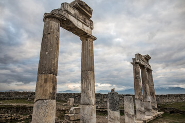Fototapeta na wymiar Ruins of Hierapolis, now Pamukkale, in Turkey