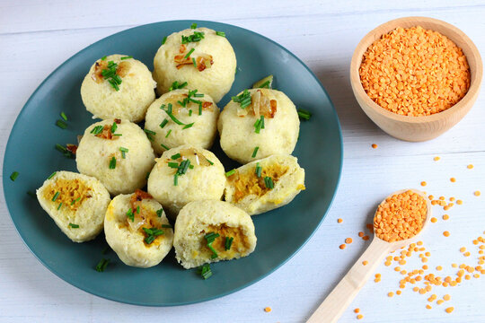 Knedle z kaszy jaglanej nadziewane soczewicą