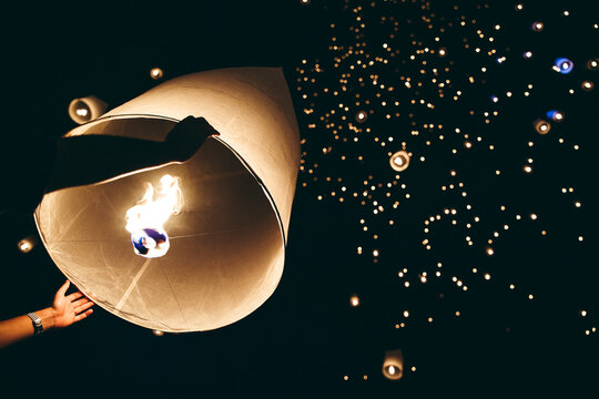 Floating lantern