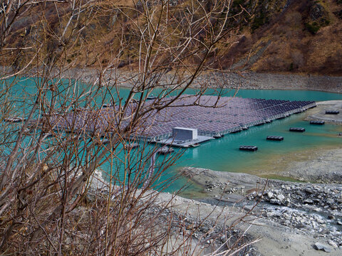 Floating solar power plant, renewable energy technology