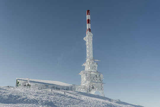 Telecommunication tower 