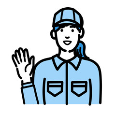 片手を上げて笑顔で挨拶をしている作業服を着た若い女性

