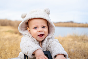 Baby Gazing 