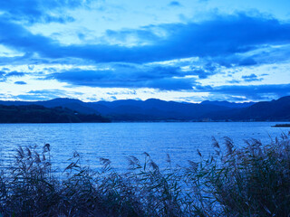東郷湖からの日の出