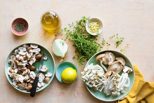 Food Ingredients raw mushrooms enoki shiitake mushroom
