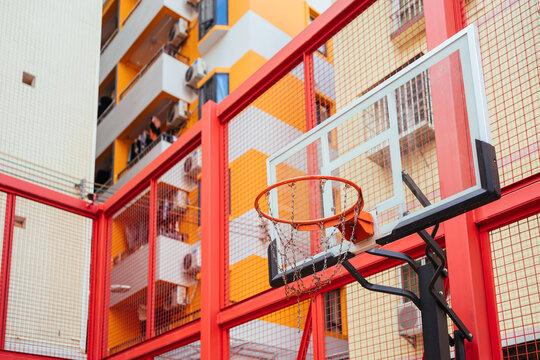 Basketball goal