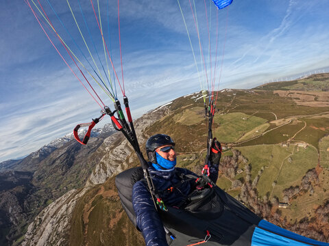 paraglider selfie