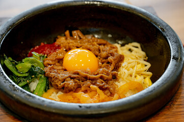 牛カルビ石焼ビビンバ