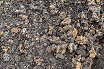 Fireproof combustion products of coal - ash caked into large pieces