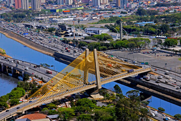Fototapeta premium Ponte Estaiada Anhembi e Rio Tiete. Sao Paulo.