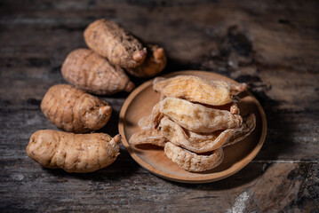 Fresh Gastrodia and Dried Gastrodia