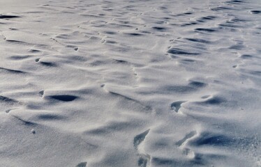 Unruhige Schneefläche 