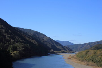高知県　川登橋から見た四万十川の風景