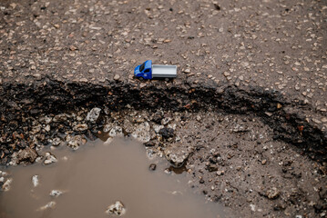 Dziury w łódzkich ulicach © rozentuzjazmowany