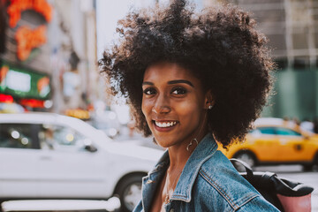 Cinematic portraits of a beautiful american young woman with curly hair in New york. Concept about new yorkers lifestyle and people - obrazy, fototapety, plakaty