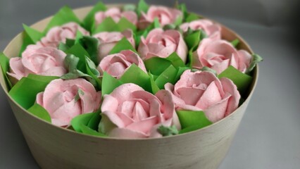 sweet roses box, sweet present