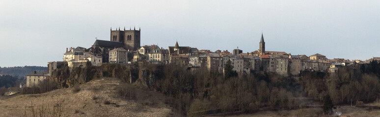 Fototapeta na wymiar Saint-Flour, ville haute, Cantal, Auvergne, France