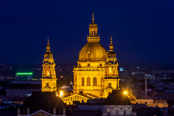 Fototapeta na wymiar St. Stephen's basilica at night, Budapest, Hungary