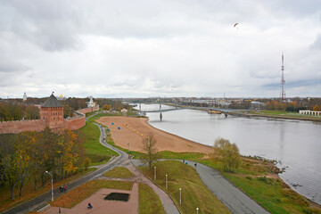 Obraz premium Novgorod Kremlin in autumn season. Veliky Novgorod, a historical city in Russia that is over 1000 years old