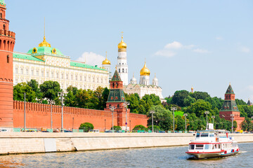 Obraz premium View of the Kremlin on a summer day, Moscow, Russia