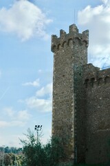 Torre della fortezza di Montalcino .  Siena . Toscana