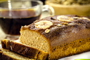 homemade banana, granola and oat cake, vegan recipe free of eggs or milk, sweetened with cinnamon