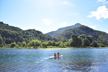 Fototapeta na wymiar Lago Huechulafquen