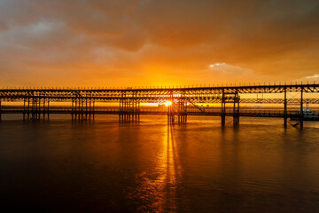 Fototapeta na wymiar Sunset at the pier 