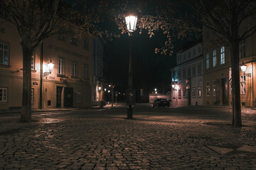 ulice pod karlem © svetjekolem