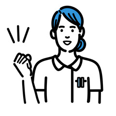 笑顔でガッツポーズをしている白衣を着た若い女性
