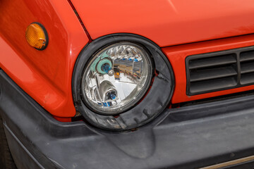 古い自動車のヘッドライト　Headlight of the old car
