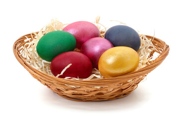 Obraz na płótnie Canvas Easter eggs in a basket.