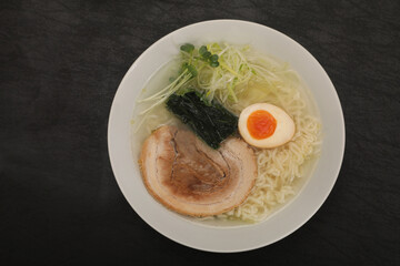 塩ラーメン