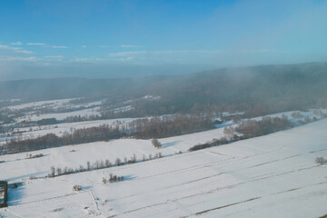 Zimowy widok na pokryte śniegiem góry, Beskid Niski i Beskid Sądecki