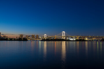 Obraz premium 東京 お台場 レインボーブリッジ 夜景