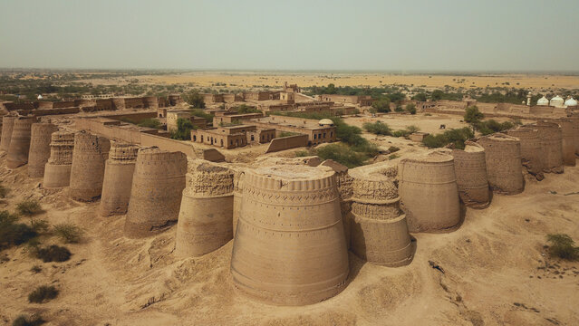 Aerial View to the Sandy Walls of the Pakistani Derawar large square fortress in Ahmadpur East Tehsil, Punjab province, Pakistan