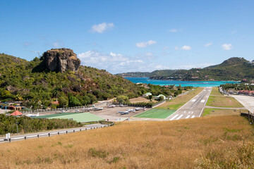 Fototapeta na wymiar Aéroport, Ile de Saint-Barthélemy, Petites Antilles