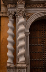 Columnas salomónicas