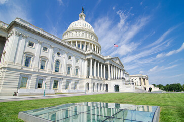 Obraz premium United States Capitol building - Washington DC, United States