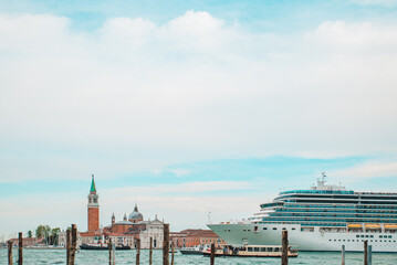 Naklejka premium view of cruise liner in venice port travel concept