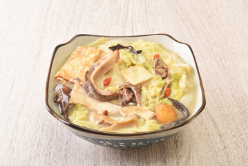 Pepper pork stomach soup - A popular Taiwan food in winter  