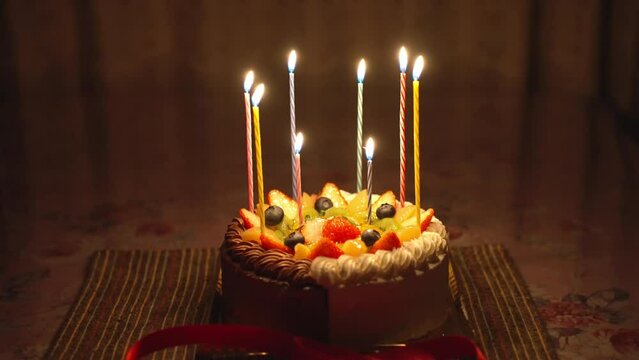 嬉しい誕生日ケーキのイメージ